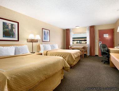 Days By Wyndham Black Bear Salem